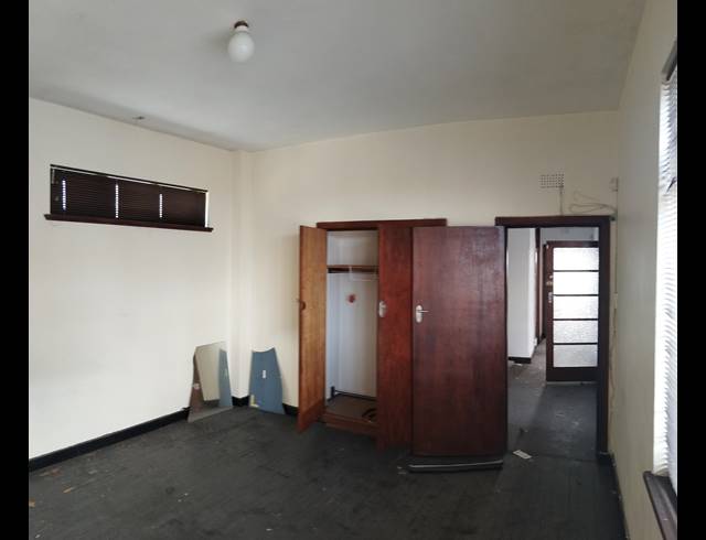 1 BEDROOM SECTIONAL TITLE FOR SALE IN GQEBERHA CENTRAL